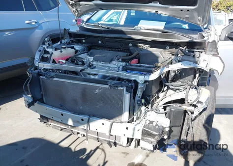 2018 Toyota Rav4 Xle z USA, uszkodzony, nr VIN 2T3WFREV8JW415484